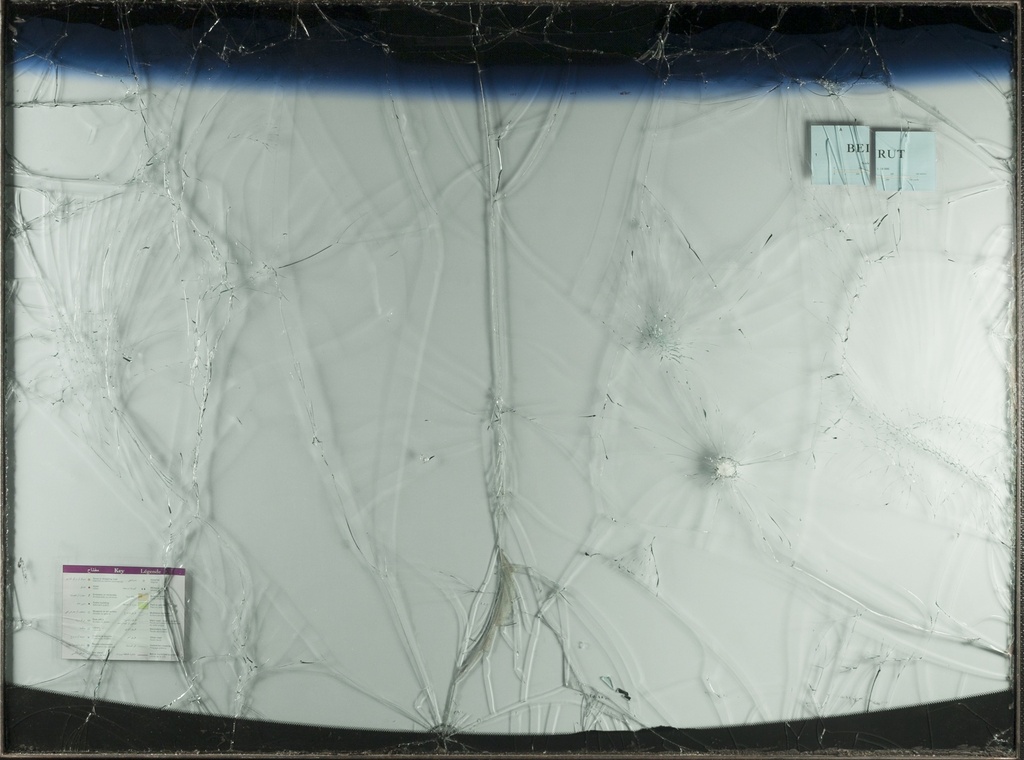 Cracked windshields (Engels)