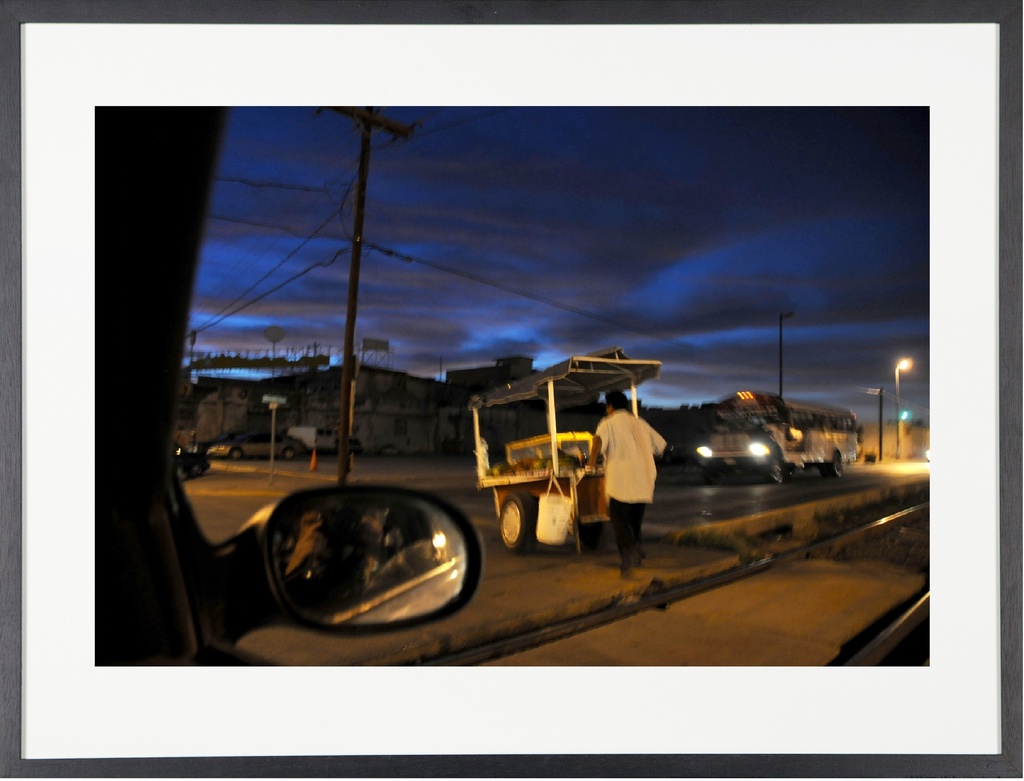 Mexico, hot dog seller at night