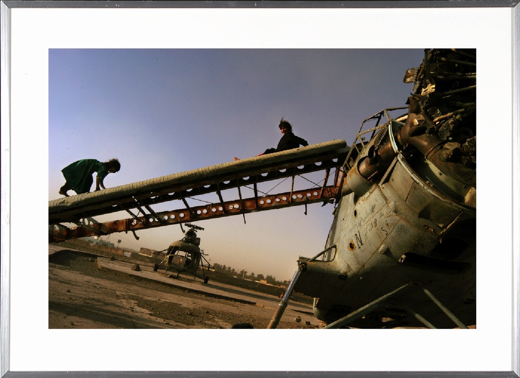 Afghanistan, kids Junkers 52