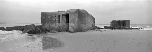 [01040111] Les deux caps 18