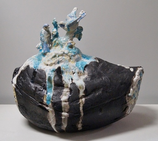 [09190097] Birds are singing high ...