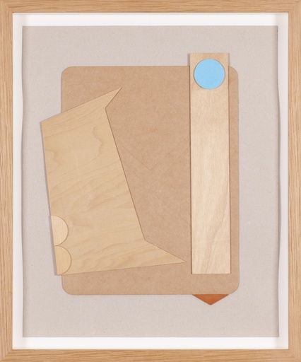 [10570040] The place where time stops twice a day (2013)