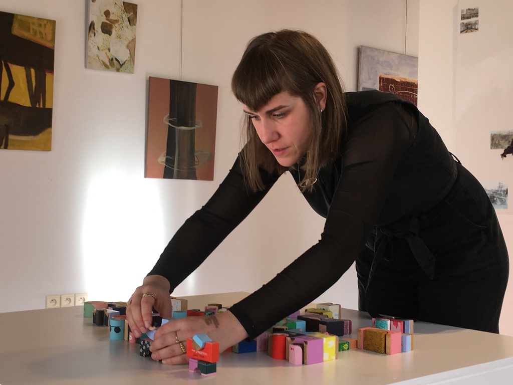 Julie Van Wezemael